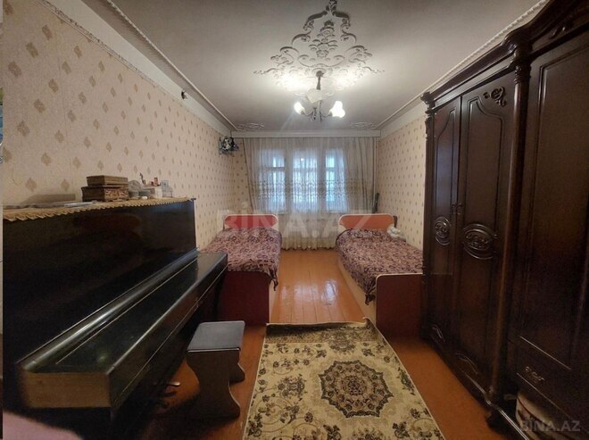 Продаётся 4-комн. вторичка 90 м², м. Нефтчиляр, photo 3 from 9