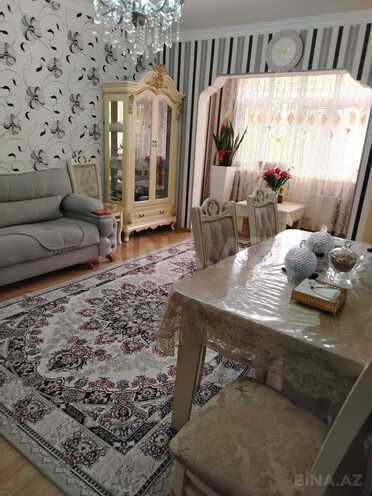 Продаётся 4-комн. вторичка 90 м², photo 1 from 13