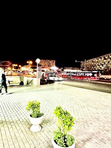 Satılır 2 otaqlı köhnə tikili 60 m², Xalqlar Dostluğu m., photo 3 from 11