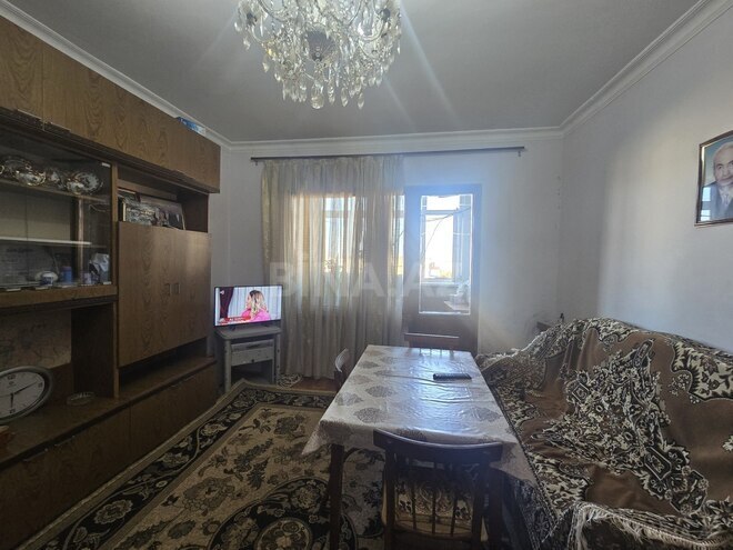 Продаётся 3-комн. вторичка 74 м², photo 1 from 11