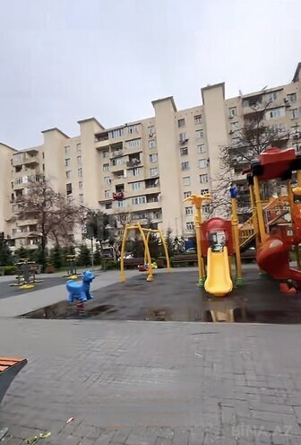 Продаётся 3-комн. вторичка 78 м², пос. Бакиханова, photo 1 from 25