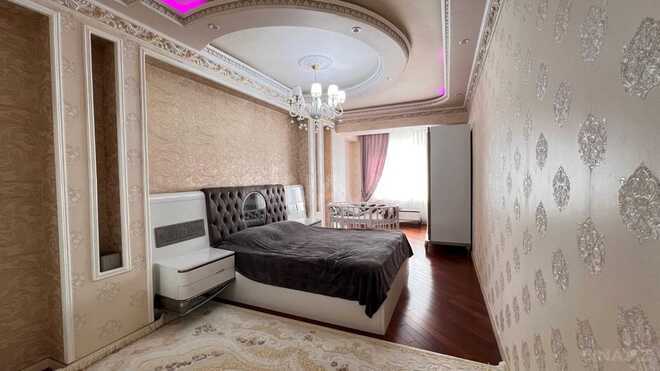 Продаётся 4-комн. вторичка 168 м², м. Кара Караев, photo 15 from 27