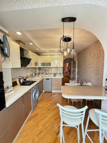 Продаётся 4-комн. вторичка 100 м², м. Ази Асланов, photo 15 from 19