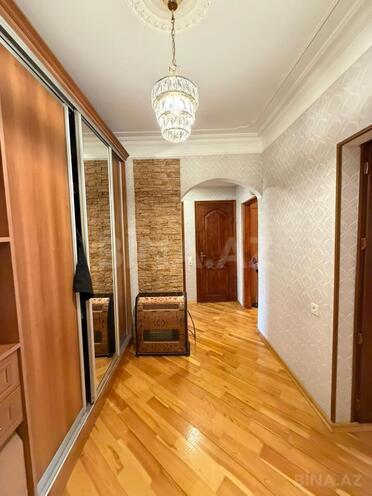 Продаётся 4-комн. вторичка 100 м², м. Ази Асланов, photo 10 from 19