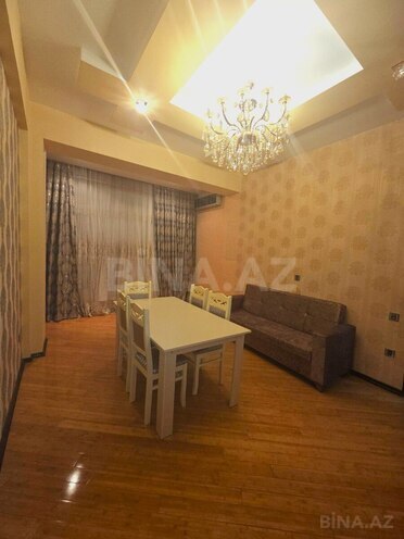 Сдаётся 2-комн. новостройка 55 м², м. Нефтчиляр, photo 1 from 10