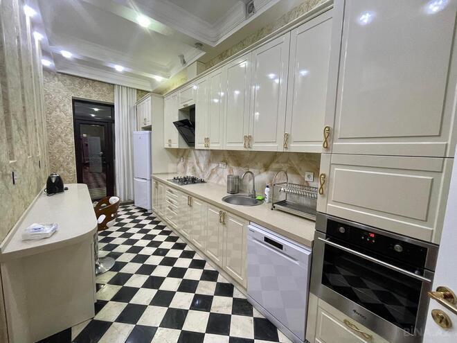 Сдаётся 3-комн. новостройка 127 м², м. 28 мая, photo 4 from 21