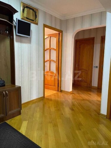 Satılır 4 otaqlı köhnə tikili 110 m², Yeni Günəşli q., photo 13 from 15