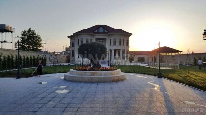 Сдаётся 8-комн. дом/дача 700 м², пос. Бильгях, photo 1 from 31