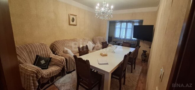 Продаётся 5-комн. вторичка 120 м², Хатаинский р., photo 1 from 13