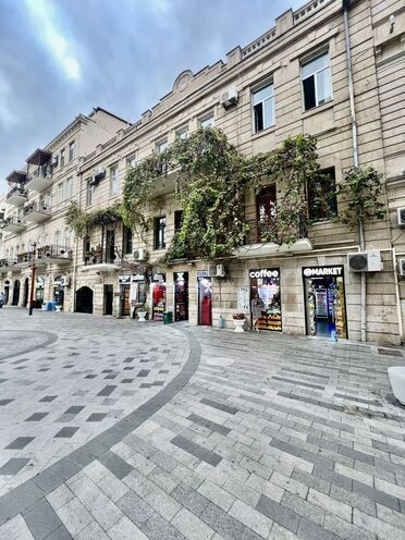 İcarəyə verilir 3 otaqlı köhnə tikili 140 m², Sahil m., photo 16 from 20