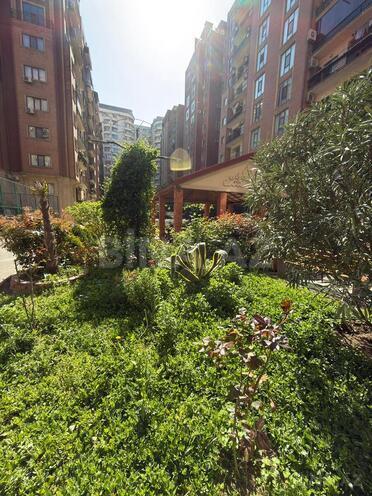 Satılır 4 otaqlı yeni tikili 220 m², Gənclik m., photo 28 from 30