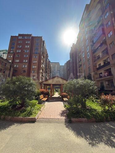 Satılır 4 otaqlı yeni tikili 220 m², Gənclik m., photo 1 from 30