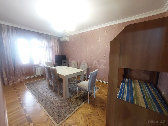 Продаётся 4-комн. вторичка 100 м², пос. 8-й километр, photo 1 from 24