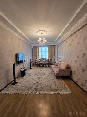 Продаётся 2-комн. новостройка 101 м², Хатаинский р., photo 1 from 12