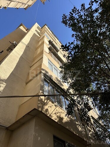 Satılır 5 otaqlı köhnə tikili 120 m², Xalqlar Dostluğu m., photo 1 from 12