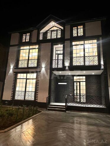 Продаётся 9-комн. дом/дача 437 м², пос. Бадамдар, photo 1 from 32