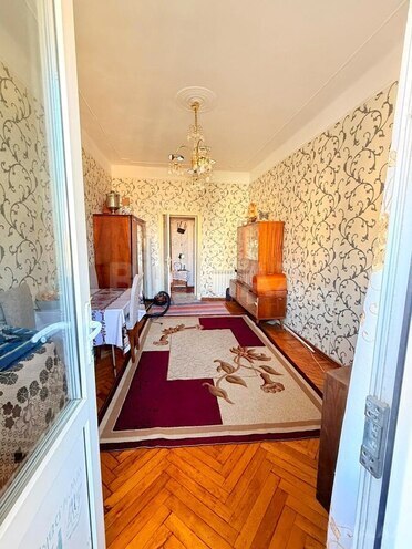 Продаётся 3-комн. вторичка 85 м², м. Низами, photo 4 from 14