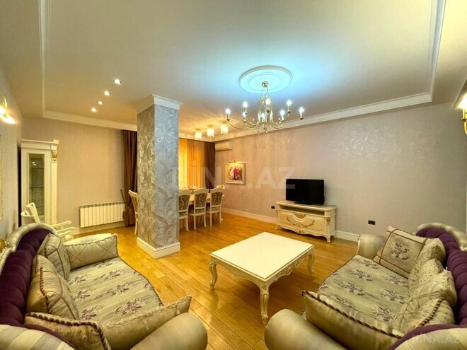 Satılır 4 otaqlı yeni tikili 190 m², Sahil m., photo 3 from 24