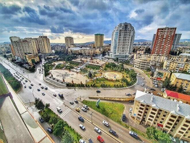 Продаётся 1-комн. вторичка 35 м², м. Элмляр Академиясы, photo 1 from 9