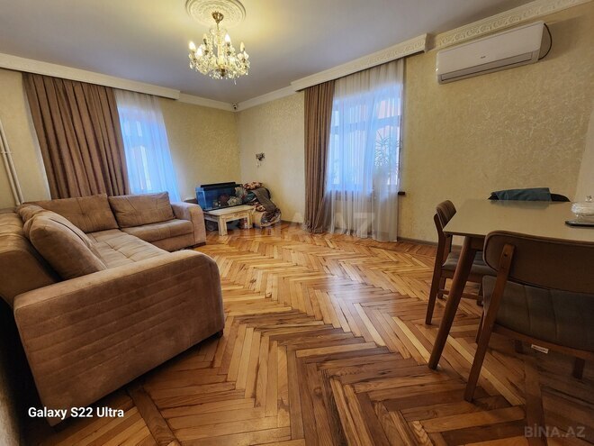 Продаётся 3-комн. вторичка 60 м², м. Нефтчиляр, photo 5 from 18