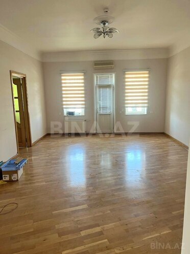 Сдаётся 20-комн. офис 1 100 м², м. Низами, photo 1 from 15