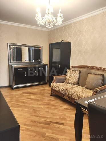 Сдаётся 3-комн. вторичка 70 м², м. Мемар Аджеми, photo 1 from 10