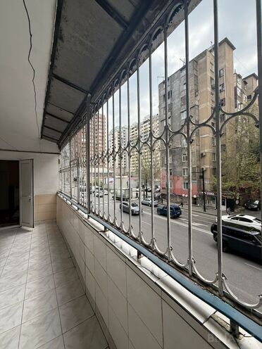 Satılır 4 otaqlı köhnə tikili 110 m², Nərimanov r., photo 16 from 17