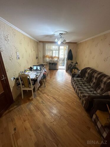 Продаётся 3-комн. вторичка 60 м², м. Иншаатчылар, photo 1 from 8