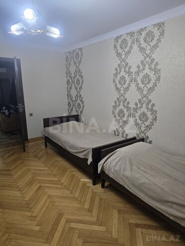 Сдаётся 3-комн. вторичка 80 м², м. Низами, photo 8 from 16