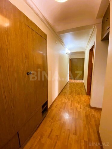 Продаётся 3-комн. вторичка 80 м², м. Низами, photo 7 from 11