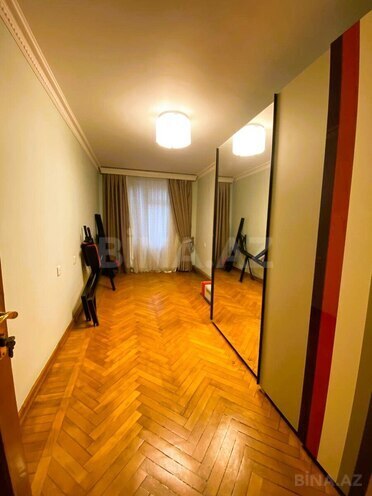 Продаётся 3-комн. вторичка 80 м², м. Низами, photo 5 from 11