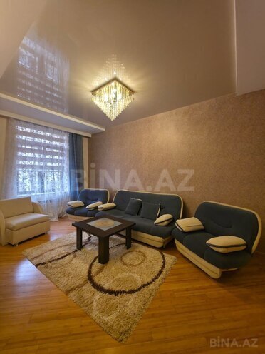 Продаётся 3-комн. вторичка 98 м², м. Ичеришехер, photo 3 from 26