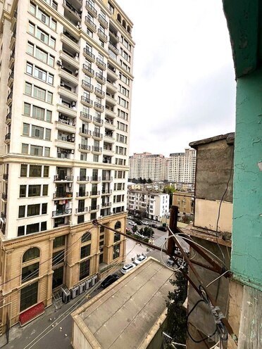 Продаётся 3-комн. вторичка 70 м², м. Элмляр Академиясы, photo 17 from 21