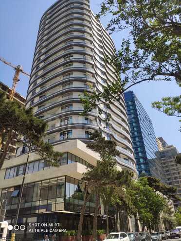 Satılır 2 otaqlı yeni tikili 72.4 m², 28 May m., photo 1 from 6