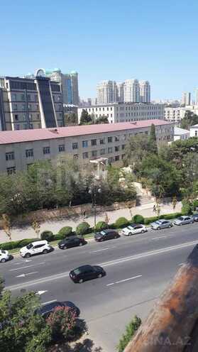 Продаётся 4-комн. вторичка 105 м², м. Элмляр Академиясы, photo 3 from 14