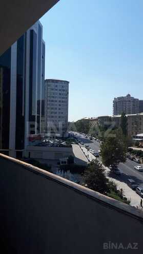 Продаётся 4-комн. вторичка 105 м², м. Элмляр Академиясы, photo 12 from 14