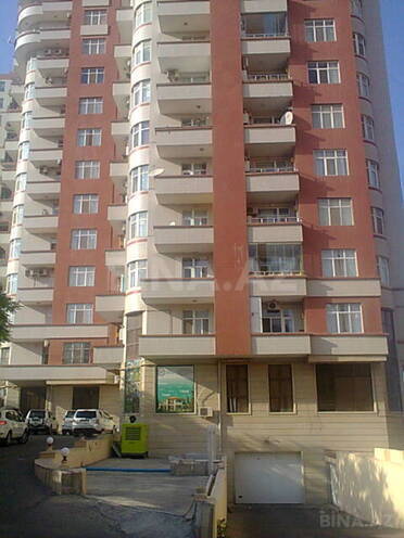 Сдаётся 3-комн. новостройка 130 м², м. Элмляр Академиясы, photo 1 from 28