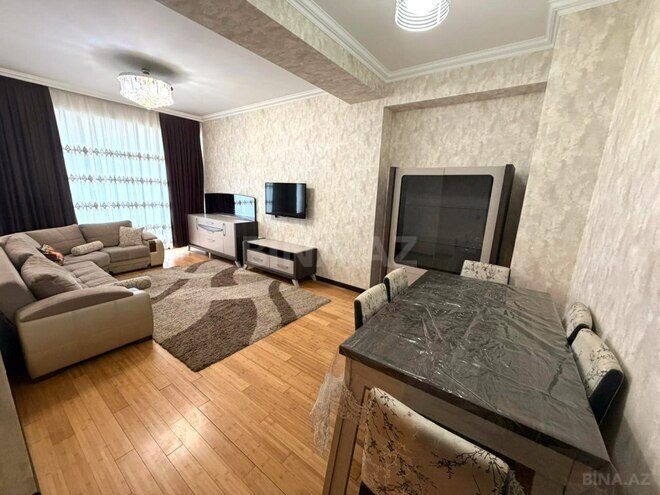 Сдаётся 2-комн. новостройка 68 м², м. Иншаатчылар, photo 1 from 10