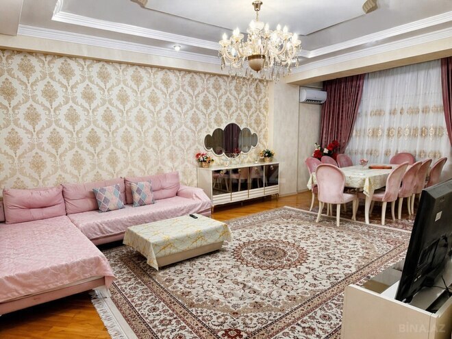 Продаётся 3-комн. новостройка 140 м², м. Иншаатчылар, photo 1 from 10