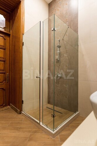 Сдаётся 4-комн. вторичка 291 м², м. Ичеришехер, photo 21 from 28