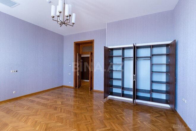 Сдаётся 4-комн. вторичка 291 м², м. Ичеришехер, photo 12 from 28