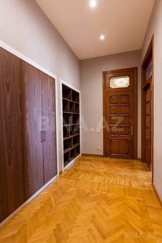 Сдаётся 4-комн. вторичка 291 м², м. Ичеришехер, photo 11 from 28