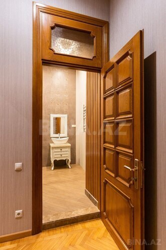 Сдаётся 4-комн. вторичка 291 м², м. Ичеришехер, photo 13 from 28