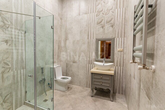 Сдаётся 4-комн. вторичка 291 м², м. Ичеришехер, photo 22 from 28