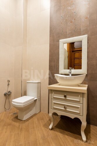 Сдаётся 4-комн. вторичка 291 м², м. Ичеришехер, photo 14 from 28