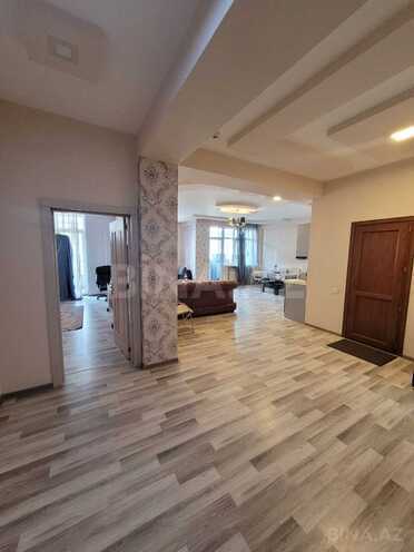 Продаётся 2-комн. новостройка 102 м², м. Элмляр Академиясы, photo 6 from 13