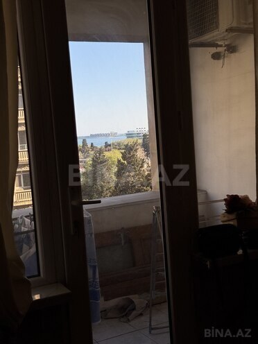 Satılır 4 otaqlı köhnə tikili 120 m², 28 May m., photo 14 from 20