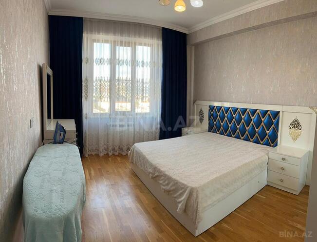 Сдаётся 2-комн. новостройка 70 м², м. Кара Караев, photo 1 from 15