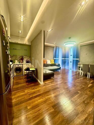 Satılır 3 otaqlı yeni tikili 95 m², 7-ci mikrorayon q., photo 1 from 8