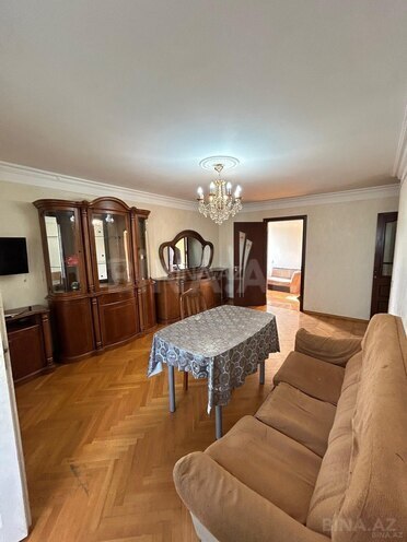 Satılır 4 otaqlı köhnə tikili 85 m², Memar Əcəmi m., photo 1 from 12